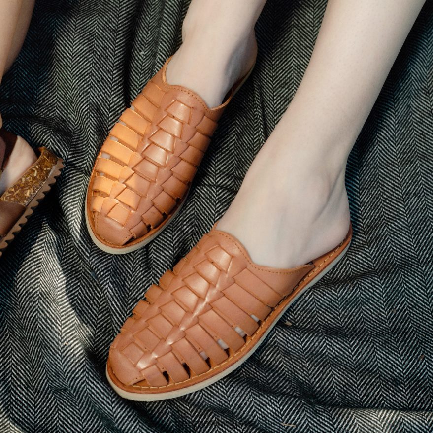 Зелда Жени BEARPAW сандали багаж FRT6V0360