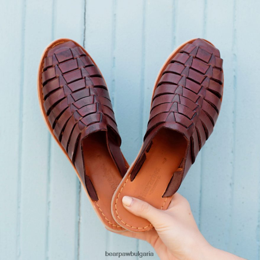 Зелда Жени BEARPAW сандали орех FRT6V0381